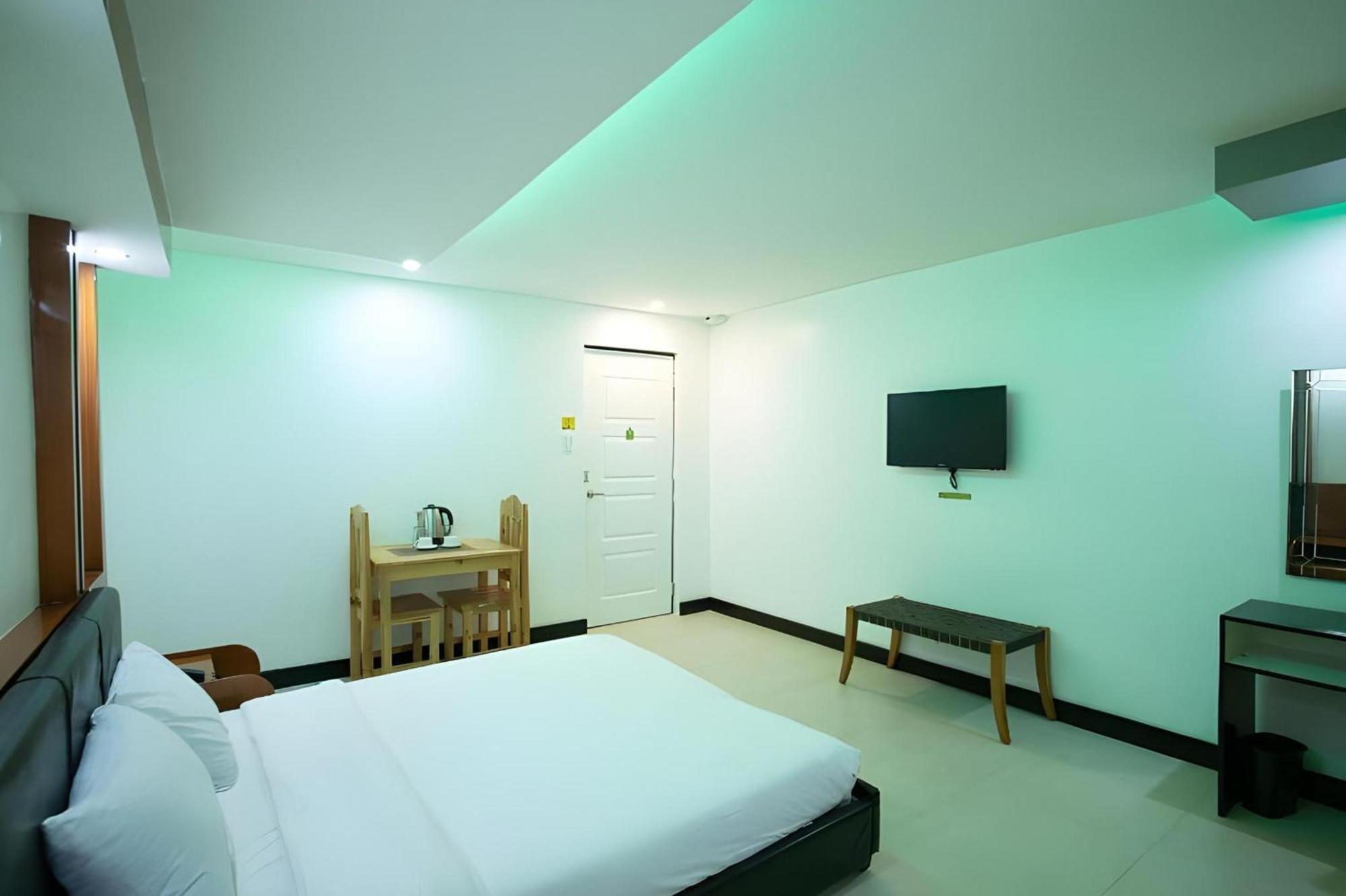 Oyo 195 Ranchotel - Binan Kültér fotó