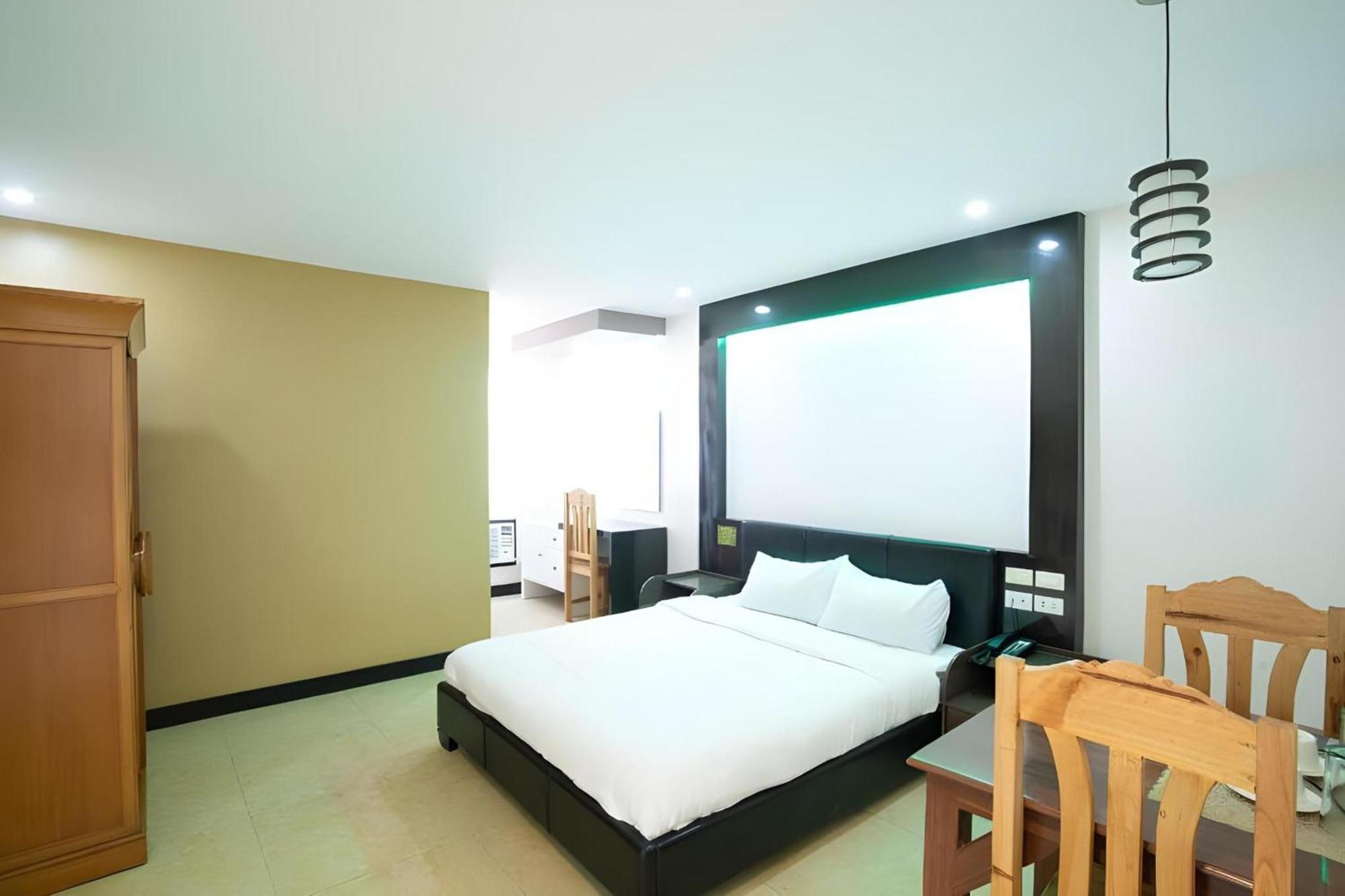Oyo 195 Ranchotel - Binan Kültér fotó